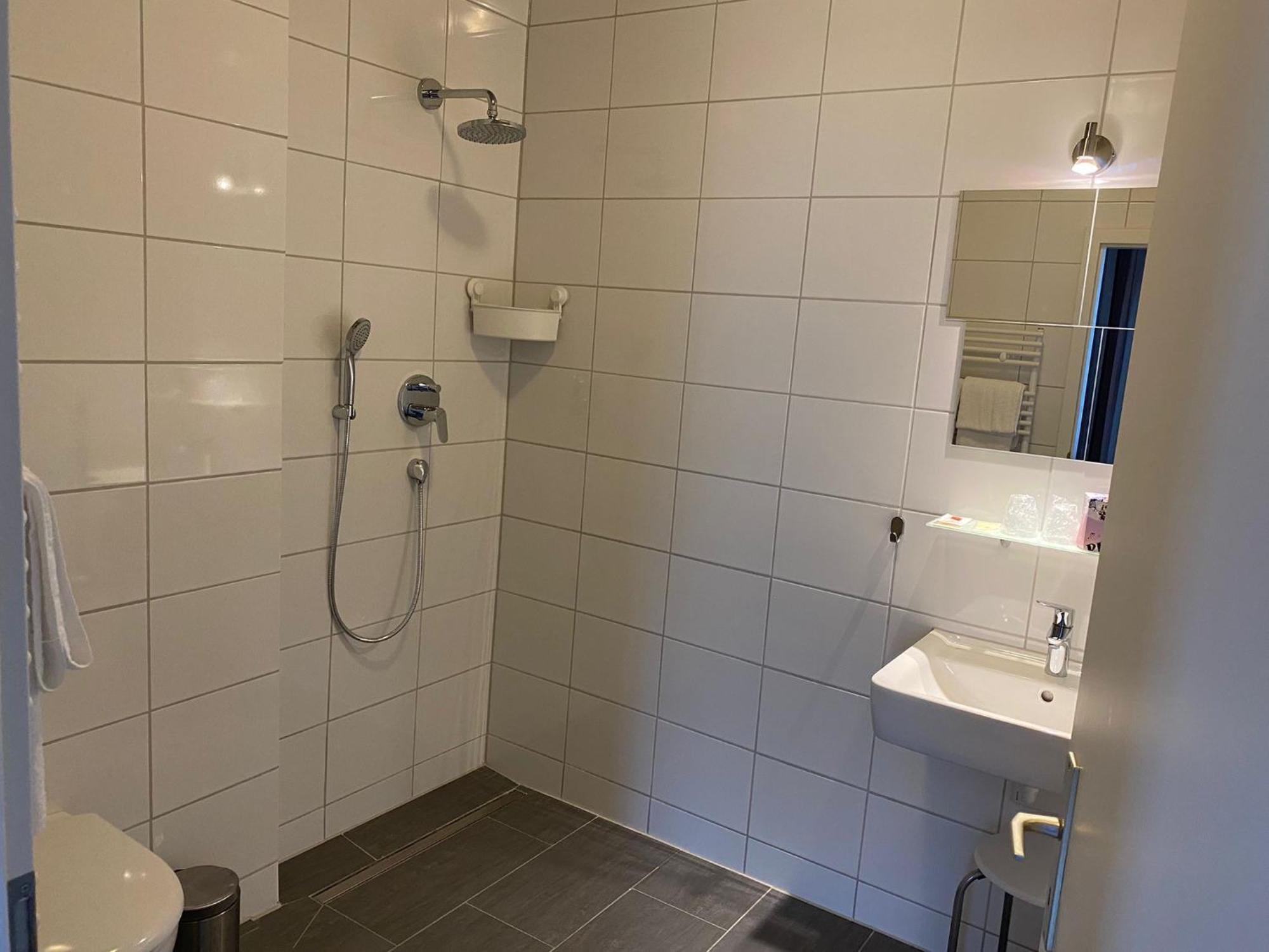 Hotel Sonne - Haus 2 Идщайн Екстериор снимка