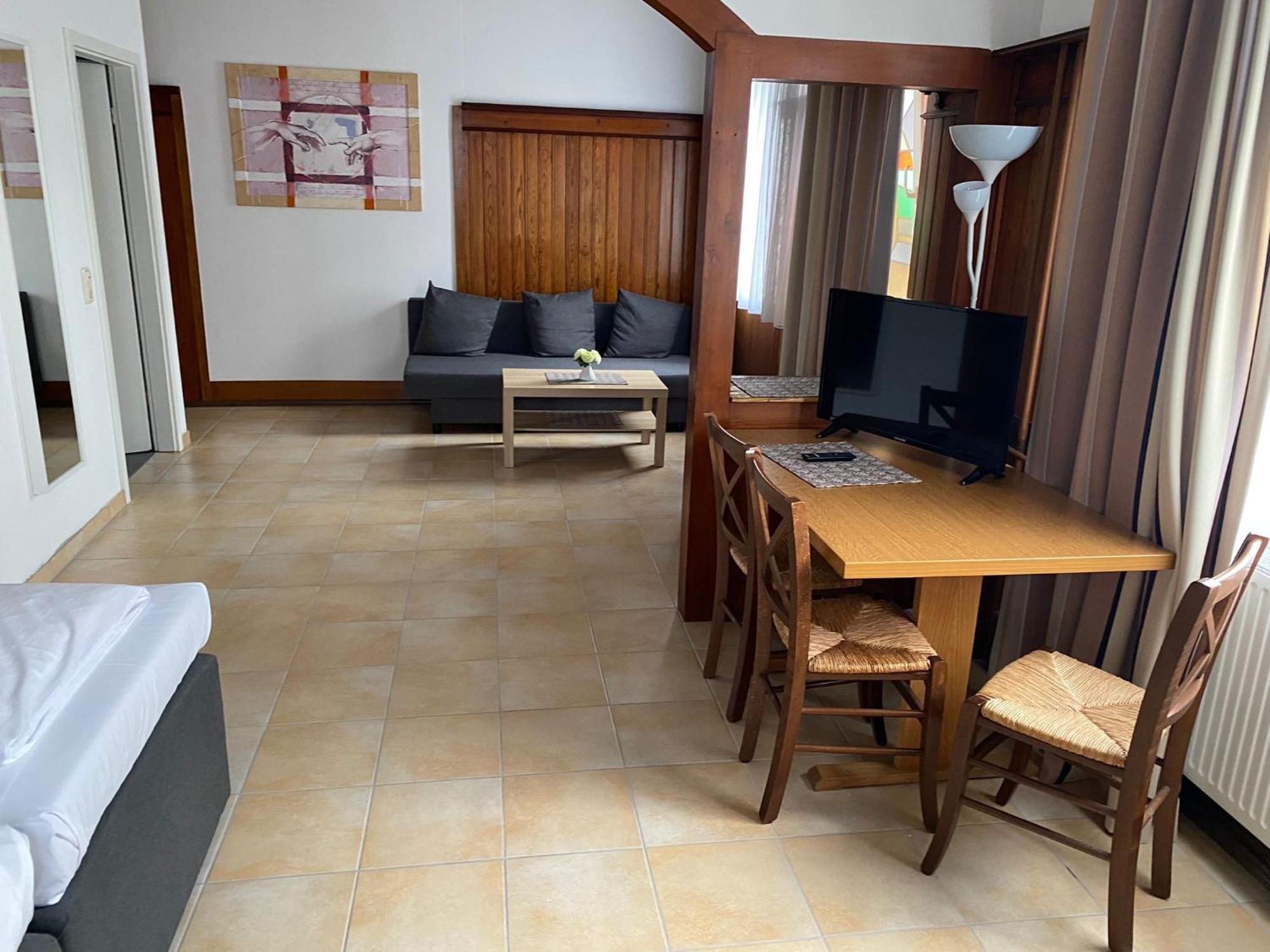 Hotel Sonne - Haus 2 Идщайн Екстериор снимка